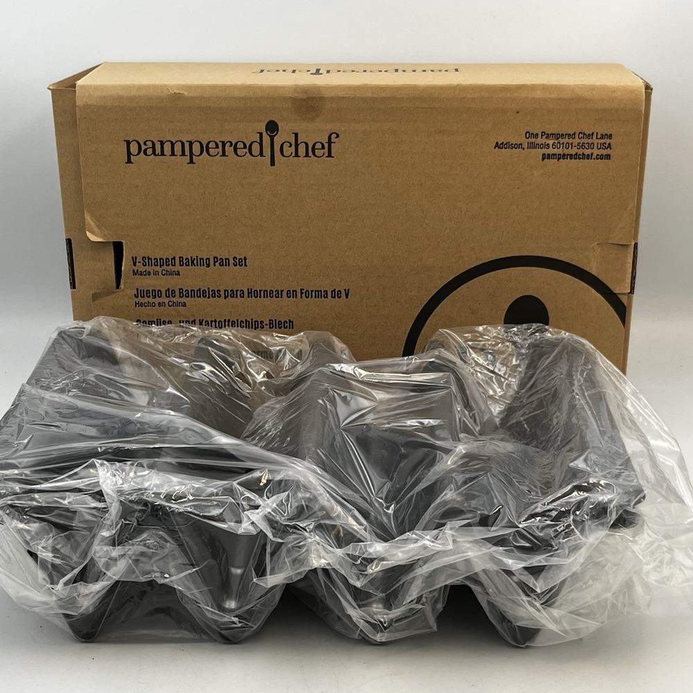 Pampered Chef V Shaped Baking Pan Set Of 2 For Tacos NEW in Box